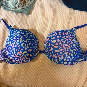 2016 Styled Victoria's Secret Blue and Pink Patterned Bra